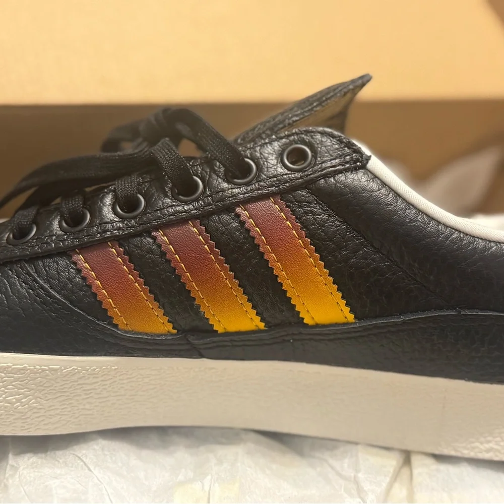Adidas Puig Black with Yellow and Orange Accents size 9.5 /8.5 men‎ New